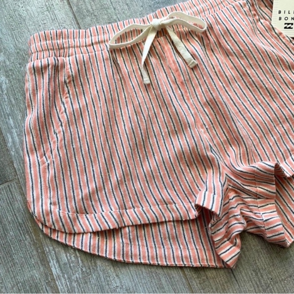 Billabong Woven Shorts - Picture 5 of 9